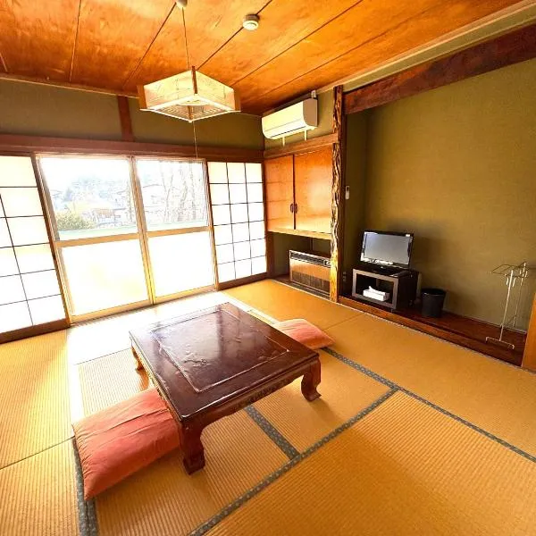 HOTEL MtFuji MOMO AUNG 桃庵, hotel di Yamanakako