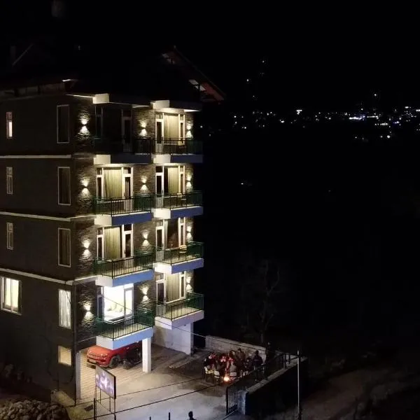 The Trippy Tribe Manali, хотел в Манали