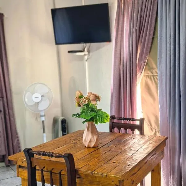 Marli Guesthouse Self-Catering, hotel in Welkom