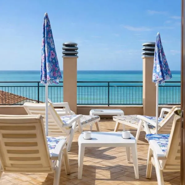 Hotiday Lavagna Lungomare – hotel w mieście Lavagna