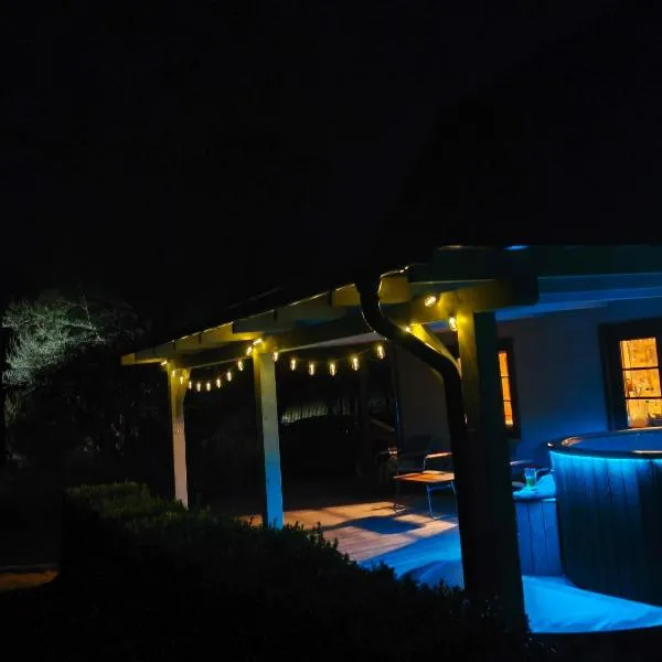 Domek z balią na Kaszubach w Pomysku Małym, hotel en Soszyca