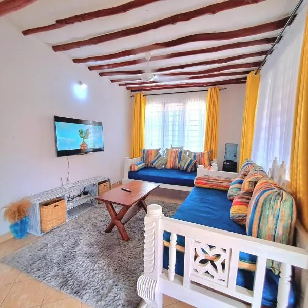 Elna's Haven Diani Palms - 5min walk to the beach, serene and culinary services, מלון באוקונדה