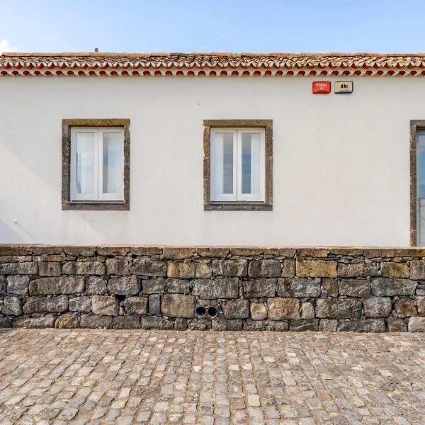 Casas do Forneiro - T1, hotel a Nordeste