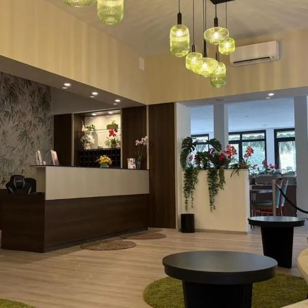 Hotel Bel Sito Peschiera, hotel em Peschiera del Garda