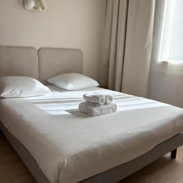 Hotel Bloom, hotell i Caen
