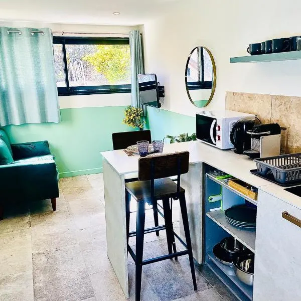 Appart Ethan PROCHE DU CENTRE AVEC PARKING ET JARDIN, Hotel in Aix-en-Provence