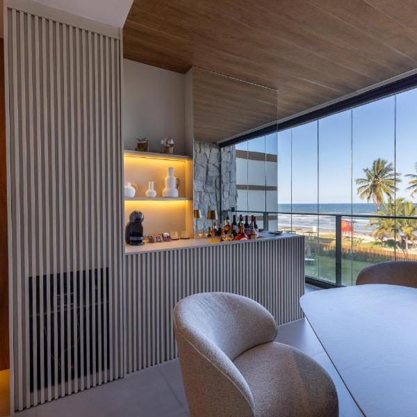 Apartamento pé na areia alto padrão em Ilhéus