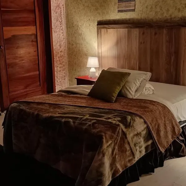 Casa Perla Cuencana Hostal โรงแรมในกูเอ็งกา