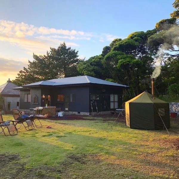 伊豆大島 仲間と泊まる一棟貸し 最大6名 Big Island Base ベース โรงแรมในOshima