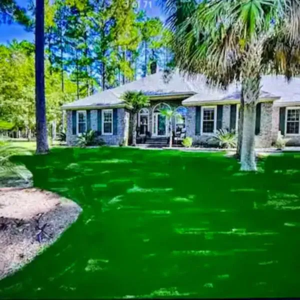 Georgia's Nature Retreat On Old Mill Pond, hotel v destinaci Statesboro