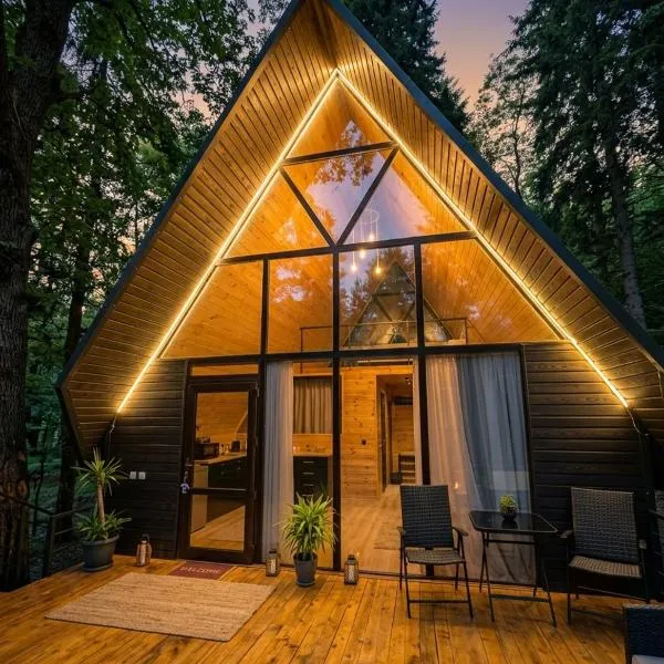 Small Forest, hotell Bathumis