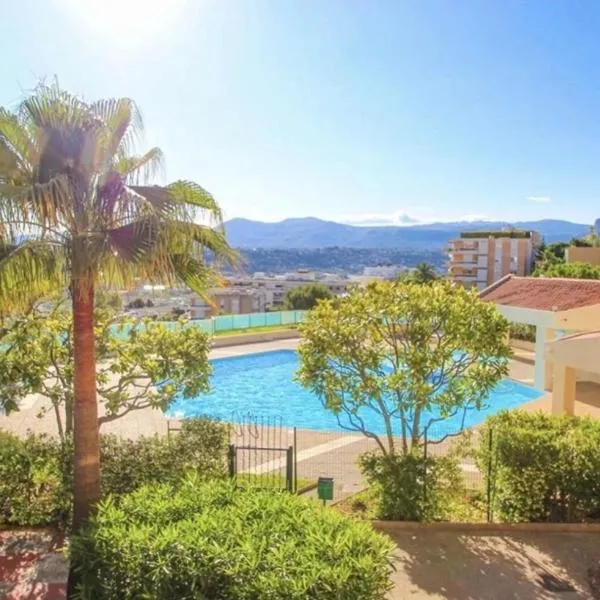 Le Cocon, studio 3etoiles, vue mer, piscine, Nice Ouest, hotel em Nice