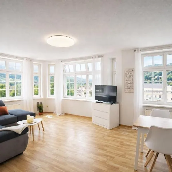 HW3 - Urlaubsmagie - Helle, große Wohnung mit Pool – hotel w mieście Sebnitz