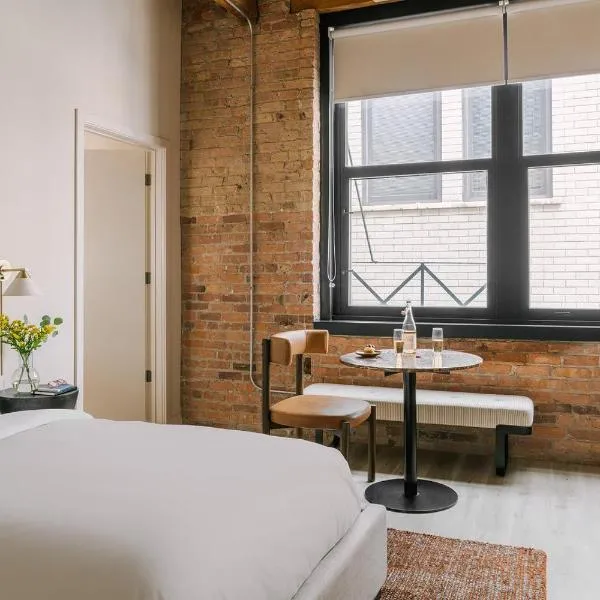 LIVN West Loop Chicago Classic Queen Studio، فندق في شيكاغو