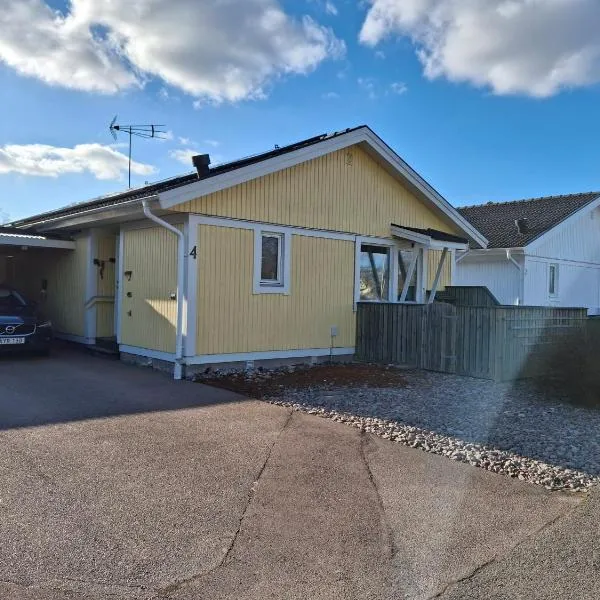 bekväm villa, hotel sa Fliseryd