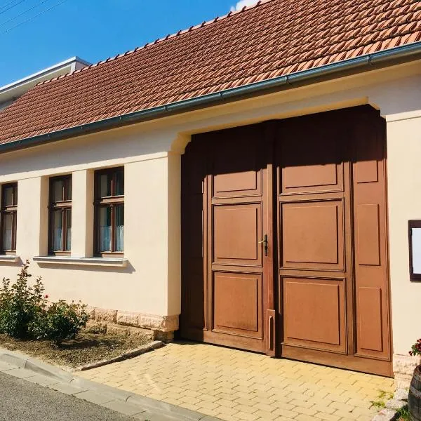 Vinařství Škarecký - Penzion u Staně, hotel in Vracov