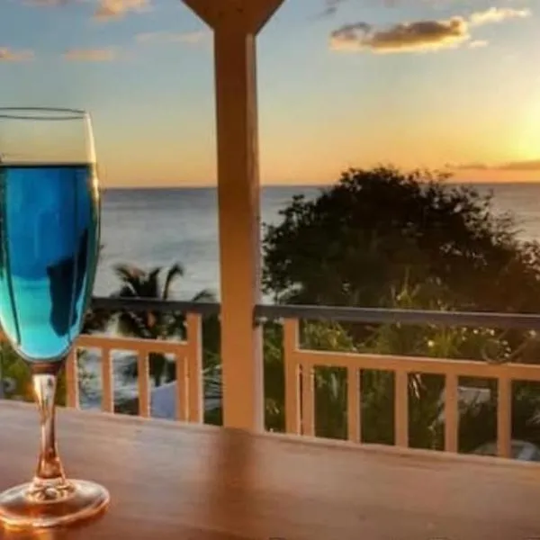 Sunset View - Panoramic Sea View - Deshaies, hotelli kohteessa Deshaies