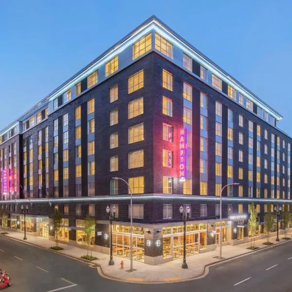 Hampton Inn And Suites By Hilton Portland-Pearl District, hotel in Portland