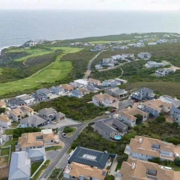 Pinnacle Golf Estate Haven, hotel di Mossel Bay