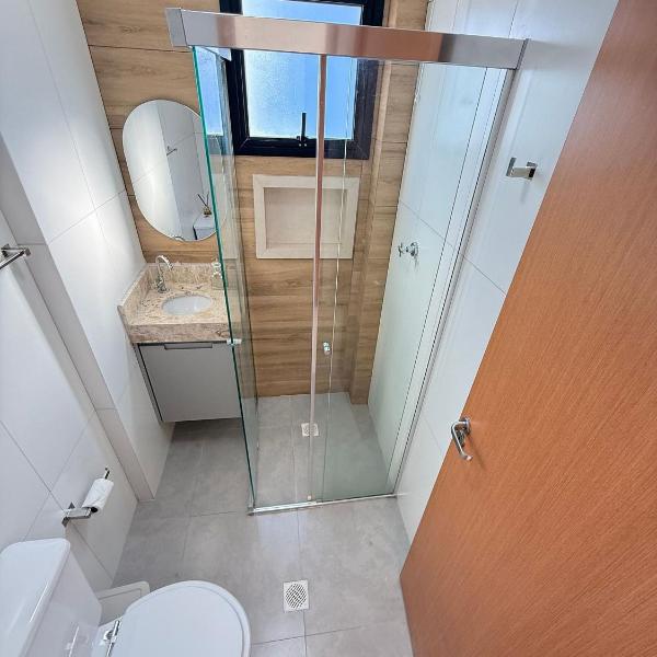 Apartamento Clean com 2 quartos em frente à praia e com 2 varandas - Ideal para famílias. - Foto 3