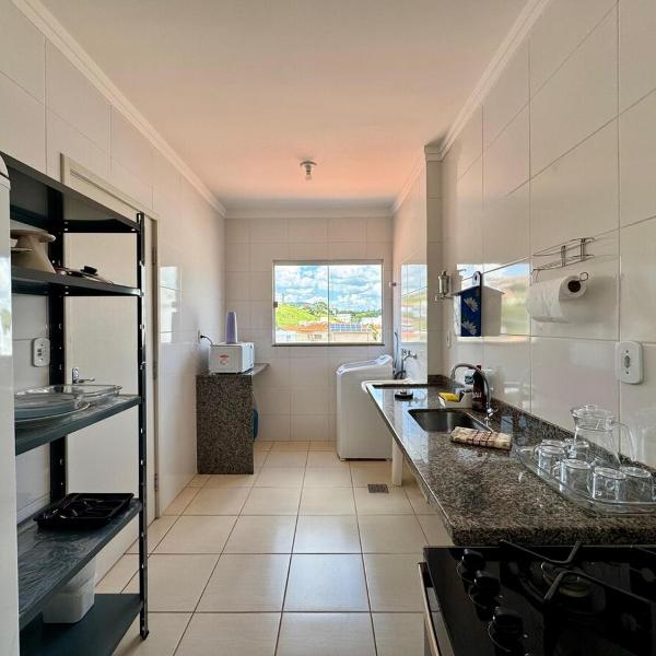 Apartamento de dois quartos com garagem coberta - Foto 5