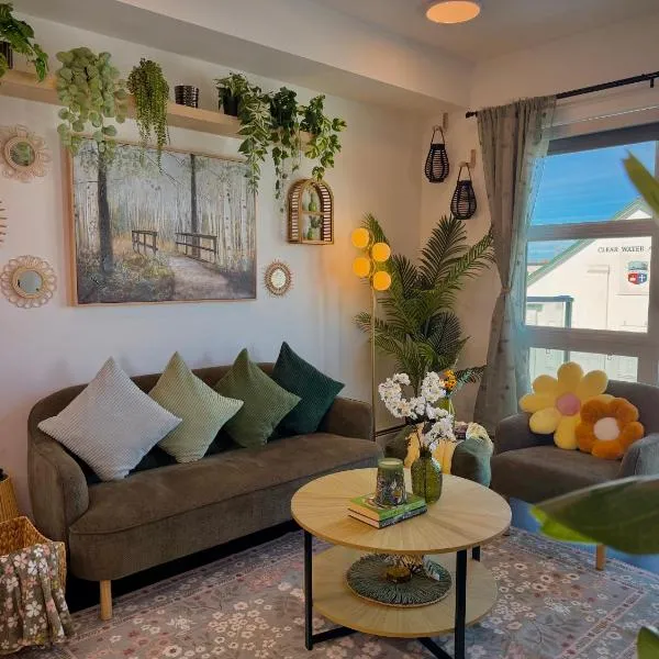 GreenLuxe Garden - Free Parking - 15 Min Drive to Stampede, מלון בקלגרי