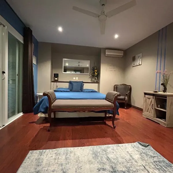 Le BUNGALOW CALEDONIEN DE SARRAMEA DEPAYSEMENT, hotel en Sarraméa