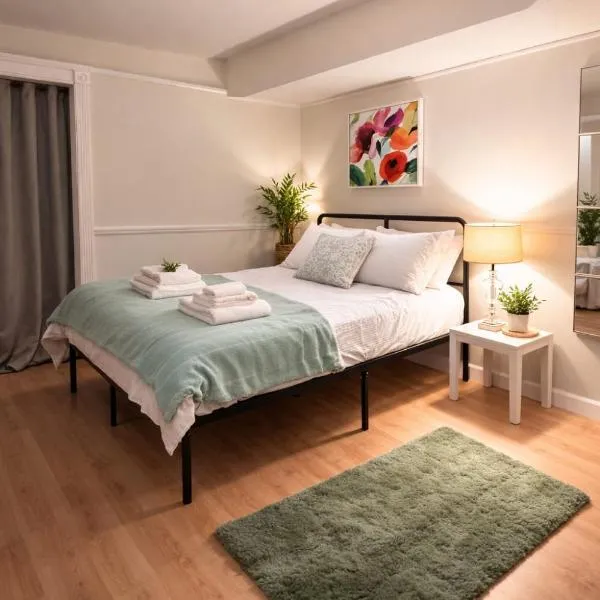 노스 밴쿠버에 위치한 호텔 Garden Suite B&B