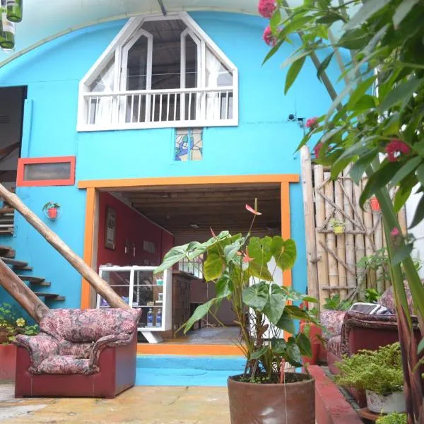 Hostal Colina de Lluvia: Filandia şehrinde bir otel