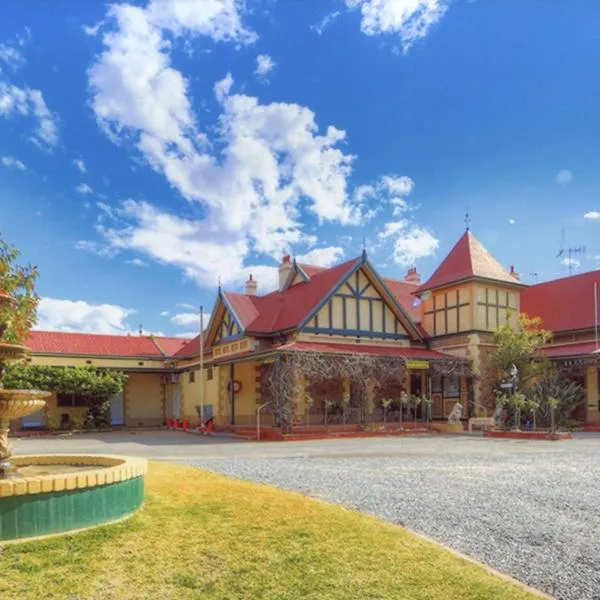 The Lodge Outback Motel, отель в городе Silverton