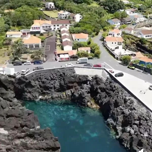 Faial Oceanfront Getaway AL, hotel a Horta