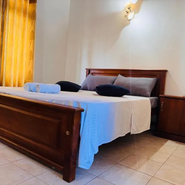 The Layover Hostel, hotel a Katunayake