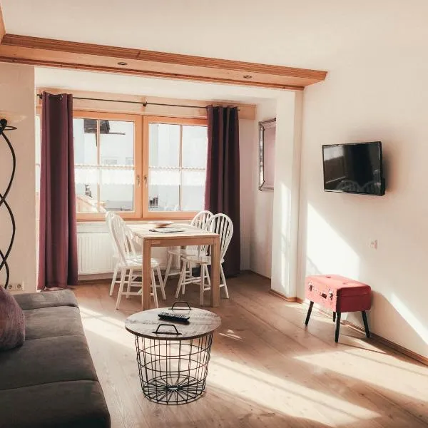 Haus Luna - Apartment Luna 6, hotel in Schwangau