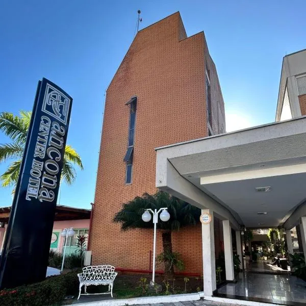 암파로에 위치한 호텔 Ancona Center Hotel