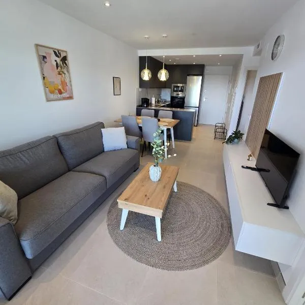Eden La Mata 2 bedroom Apartment, hotel di Torrevieja