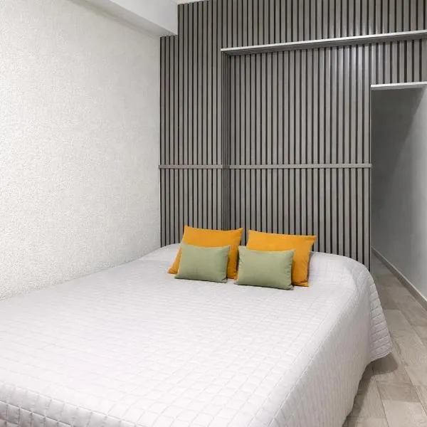 Departamento moderno, equipado full en vicente López ,ubicacion inmejorable a 100 metros del tren, Hotel in Florida