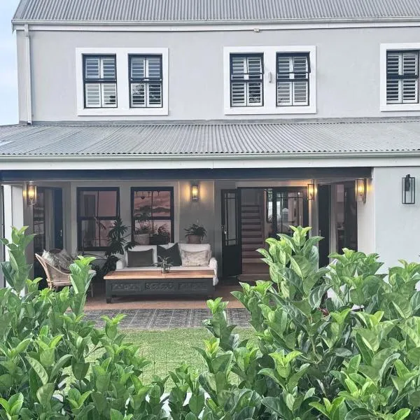 Dornoch House, Gowrie Village, hotel din Nottingham Road