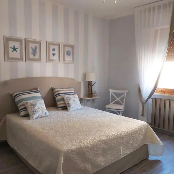 Casa Blu Follonica, hotel en Follonica