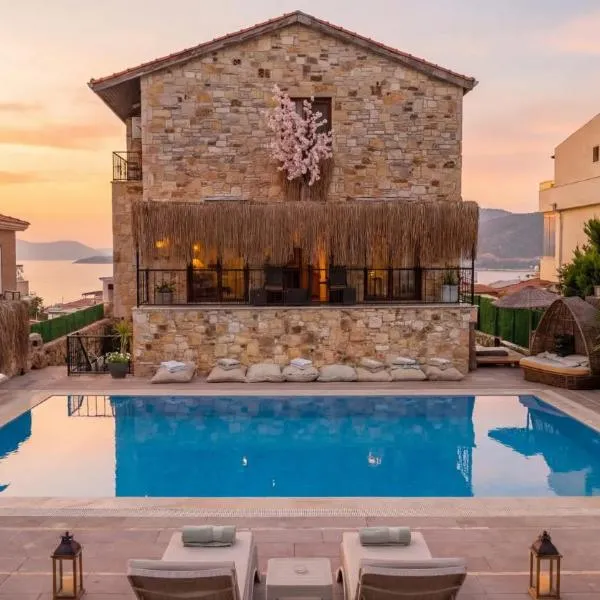 Stone House Foça Otel, khách sạn ở Yenifoca