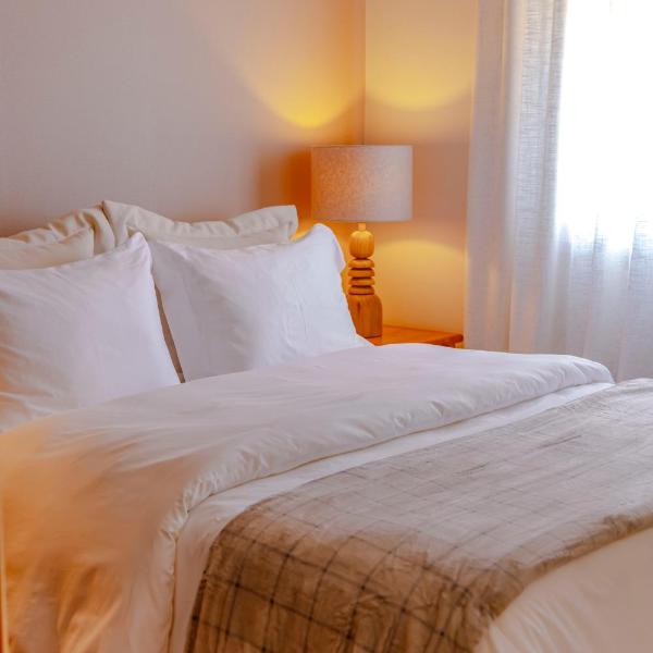 ZUR SUITES - By HOSTYN