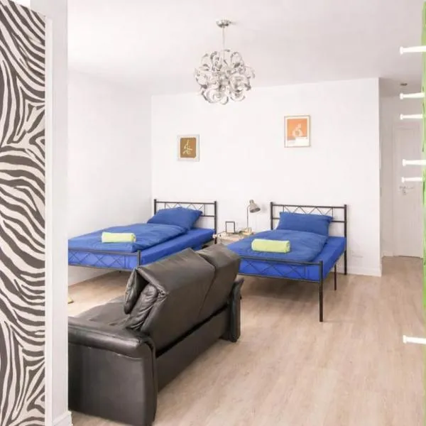 Gemütliches 2 Zimmer Apartment mit Garten, Grillmöglichkeit und Stauraumfläche, хотел в Бюдинген