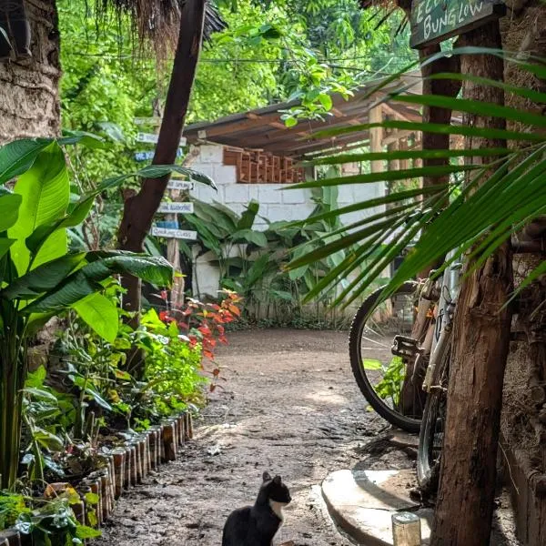 Backyard Eco Bungalows Moshi, хотел в Моши