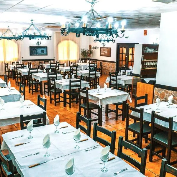 Hotel Restaurante Caracho, hotel Corellában