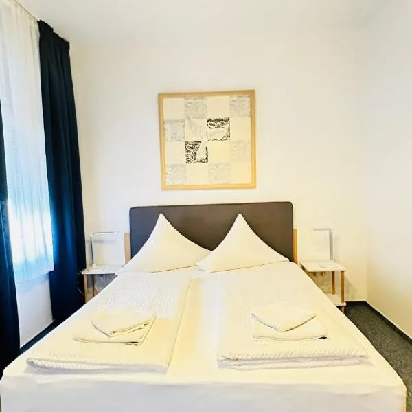 Hotel am Freihafen, hotel u gradu 'Duisburg'