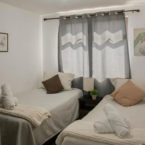 Petápolis 2 - Apartamento con piscina - Zona 12 de la Ciudad de Guatemala, hotel in Guatemala