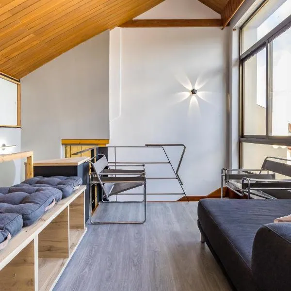 BaruHaus triplex piscina y parking, hotel en Villamañán