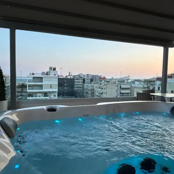 The Riviera Loft #Athens#Jacuzzi#Seaviews#Rooftop#Unoblu，比雷埃夫斯的飯店