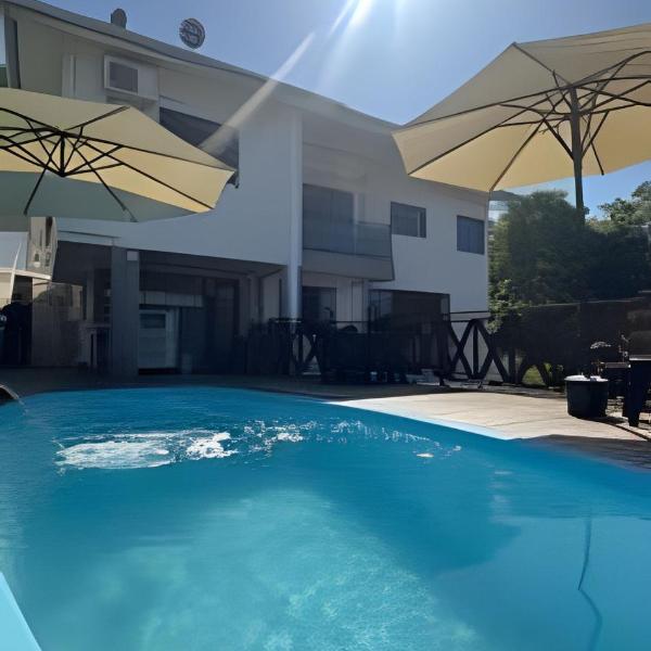 Casa com Piscina|Ampla,Climatizada,Estacionamento