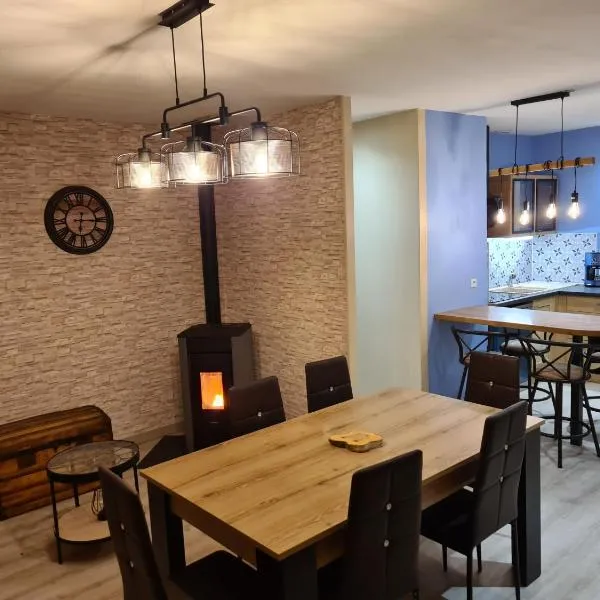 Gite Les Trois Châteaux, hotel in Tour-en-Sologne