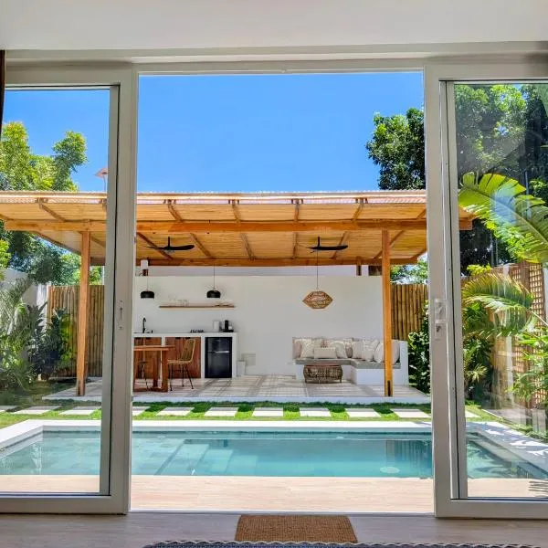 Villa Nindot - Private pool villas - Adults only, хотел в Сикиджор